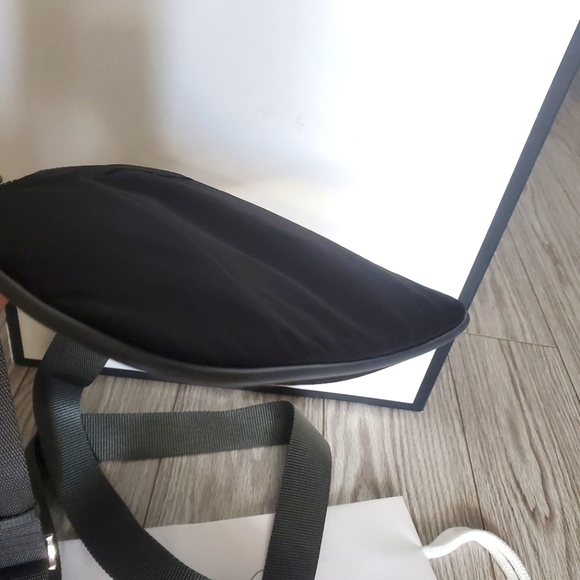 Prada Sling/Cross-body Bag - Picture 13 of 15